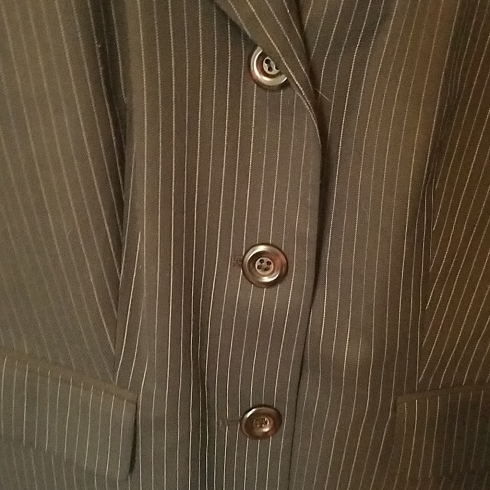 Blazer - Picture 3 of 3